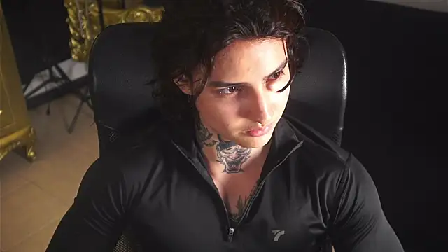 dantecoppolaa  online show from 27, 2, 2025