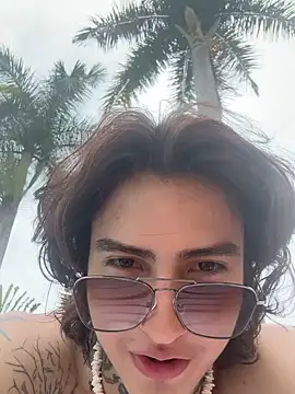 dantecoppolaa  online show from 20, 3, 2025