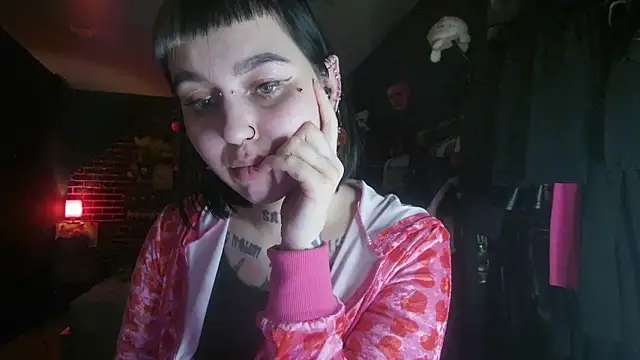 MoorderxDoll online show from 30, 12, 2024