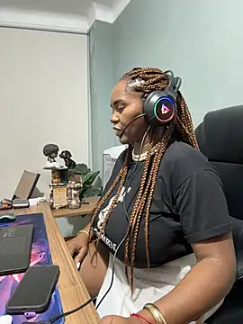 Snapshot of AliciaMiilf chatting on 8, 7, 2026 AliciaMiilf online show from 8, 7, 2026