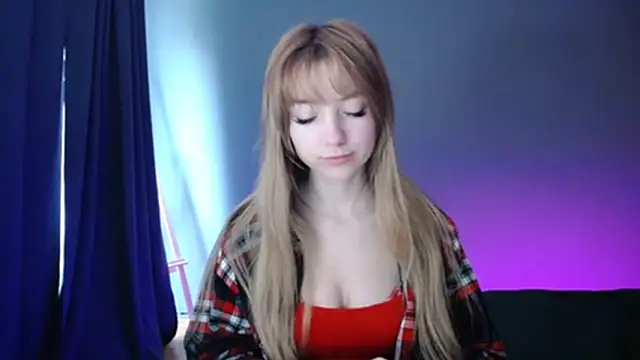 LuciaYoung online show from 3, 3, 2025