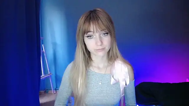 LuciaYoung online show from 19, 3, 2025