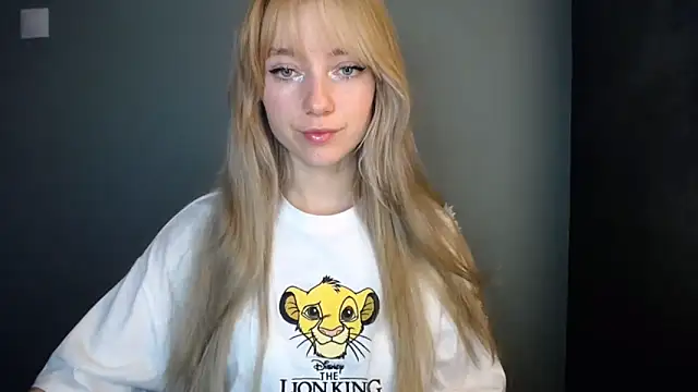 LuciaYoung online show from 14, 11, 2025