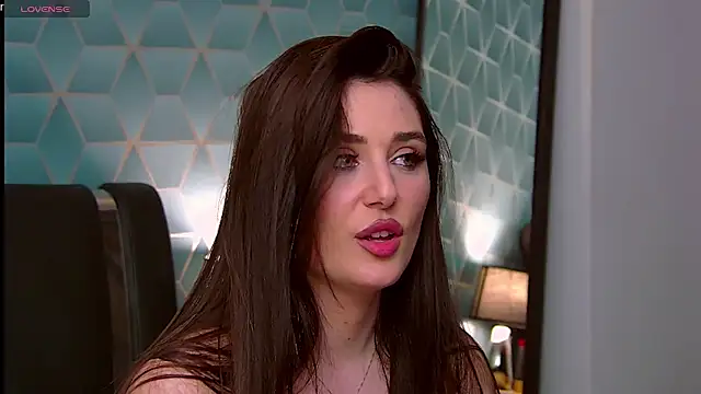 Snapshot of KassieWeins chatting on 27, 2, 2025 KassieWeins online show from 27, 2, 2025