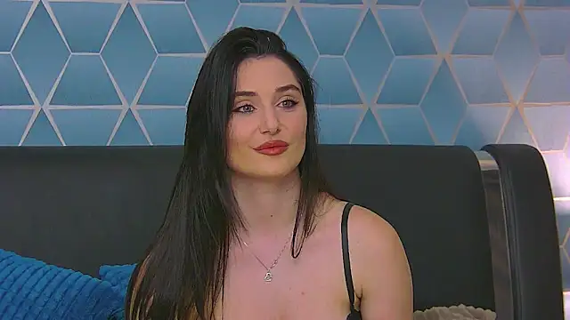 Snapshot of KassieWeins chatting on 13, 10, 2025 KassieWeins online show from 13, 10, 2025