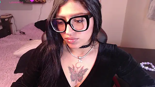 MissDennise online show from 7, 3, 2025