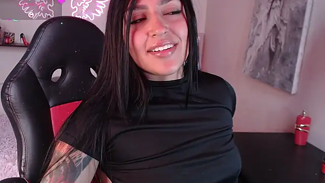 MissDennise online show from 6, 10, 2025