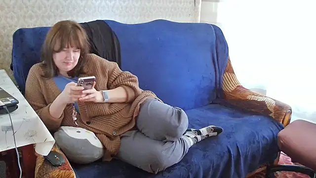 franceska blue online show from 8, 4, 2026