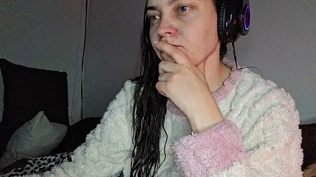 Cyndee Winter online show from 16, 12, 2024