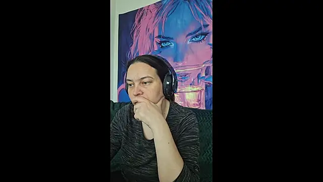 Cyndee Winter online show from 9, 5, 2026