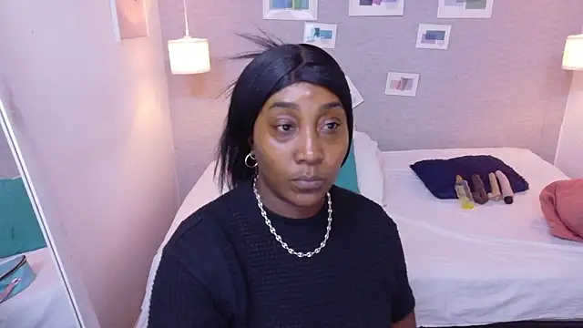 kiara evanss online show from 13, 3, 2026