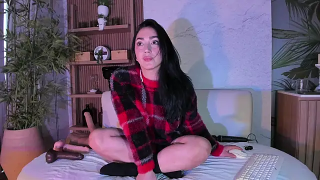 Snapshot of LIAH_IZUMI chatting on 5, 6, 2026 LIAH IZUMI online show from 5, 6, 2026