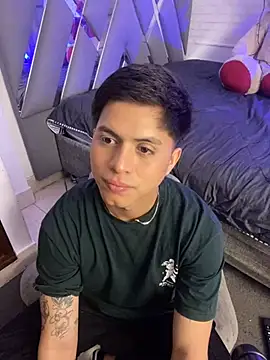 Snapshot of Niicky1_ chatting on 22, 12, 2024 Niicky1  online show from 22, 12, 2024