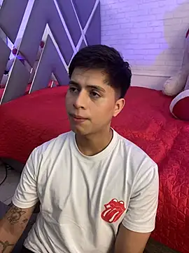 Snapshot of Niicky1_ chatting on 28, 12, 2024 Niicky1  online show from 28, 12, 2024