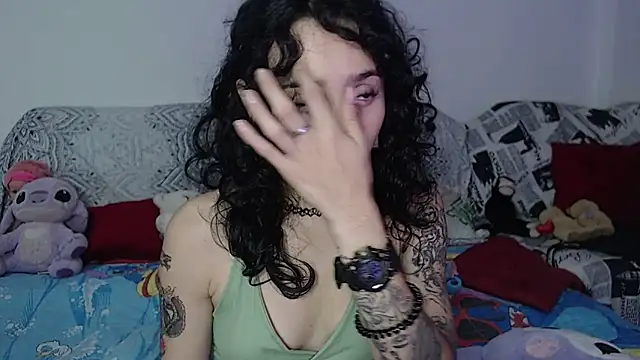 kitty22  online show from 10, 1, 2025