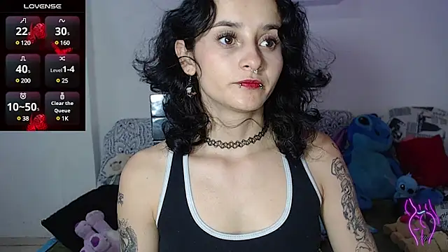 kitty22  online show from 17, 2, 2025