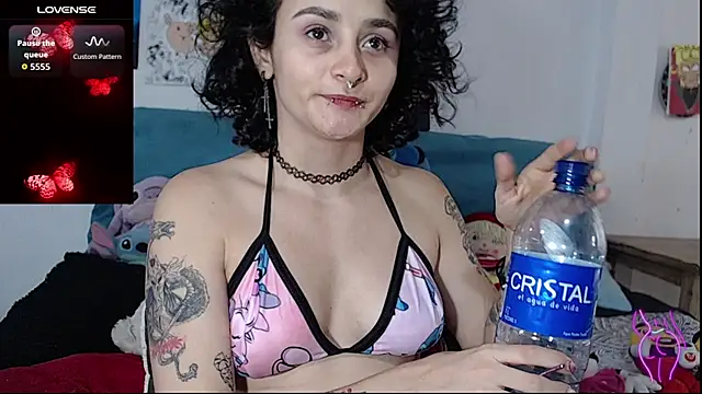 kitty22  online show from 4, 10, 2025