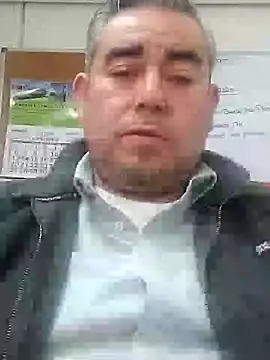 Snapshot of Manolete007x chatting on 30, 10, 2025 Manolete007x online show from 30, 10, 2025