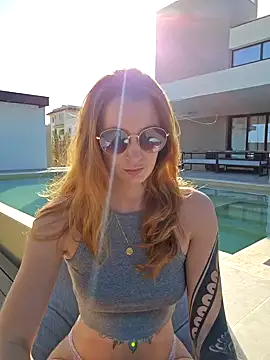 Laurahorney xo online show from 28, 1, 2025