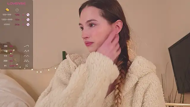 Snapshot of NeonShine chatting on 16, 1, 2025 NeonShine online show from 16, 1, 2025