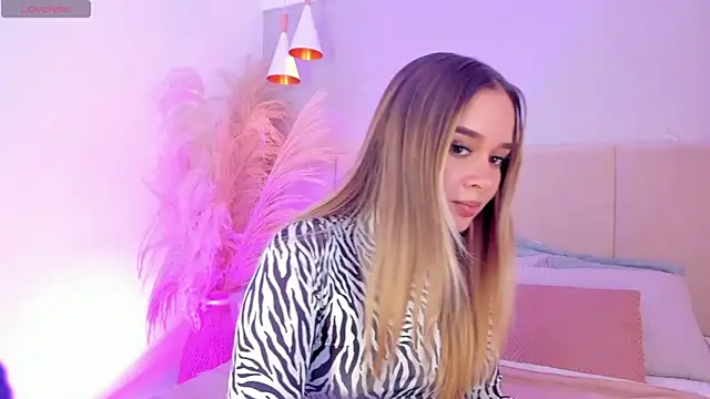 Snapshot of sofia_pamela chatting on 10, 1, 2025 sofia pamela online show from 10, 1, 2025