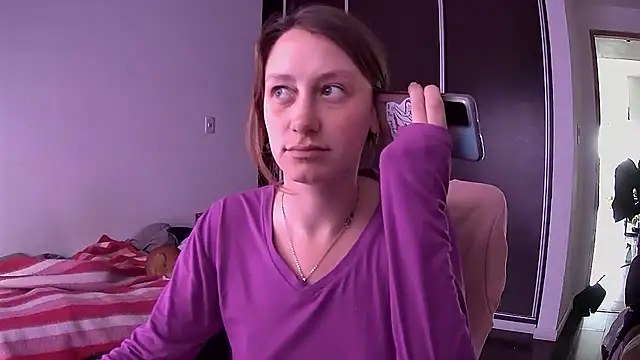 Snapshot of stupid_babybird chatting on 6, 10, 2025 stupid babybird online show from 6, 10, 2025