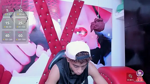 Snapshot of sexy_blacks_ chatting on 5, 2, 2025 sexy blacks online show from 5, 2, 2025