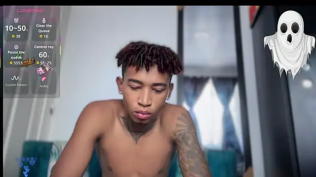 Snapshot of sexy_blacks_ chatting on 23, 10, 2025 sexy blacks online show from 23, 10, 2025