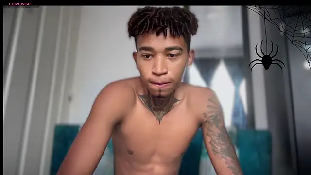 Snapshot of sexy_blacks_ chatting on 27, 10, 2025 sexy blacks online show from 27, 10, 2025