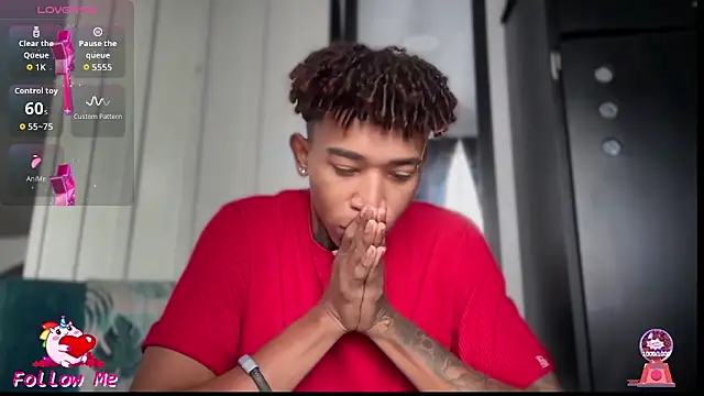 Snapshot of sexy_blacks_ chatting on 18, 11, 2025 sexy blacks online show from 18, 11, 2025