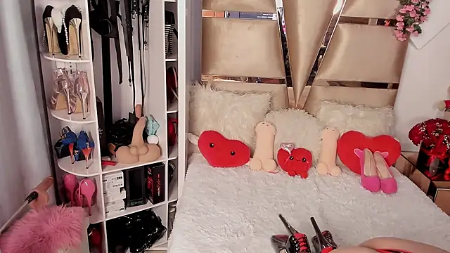 Nikole66  online show from 5, 2, 2025