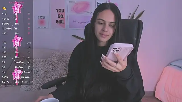 Snapshot of ChloeHarper_ chatting on 7, 1, 2025 ChloeHarper online show from 7, 1, 2025