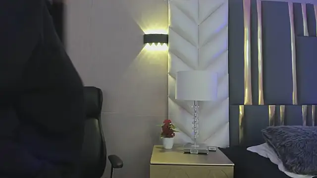 ChloeHarper  online show from 19, 3, 2026