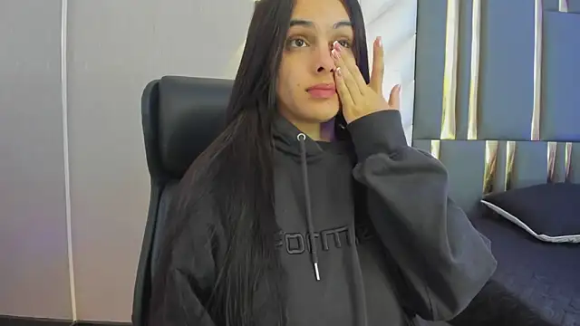ChloeHarper  online show from 29, 5, 2026