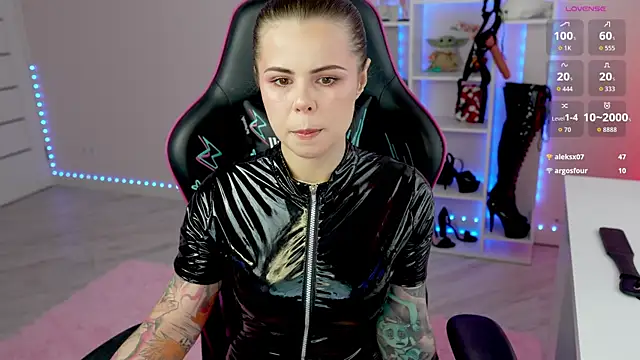 Latex Kitty online show from 16, 4, 2026