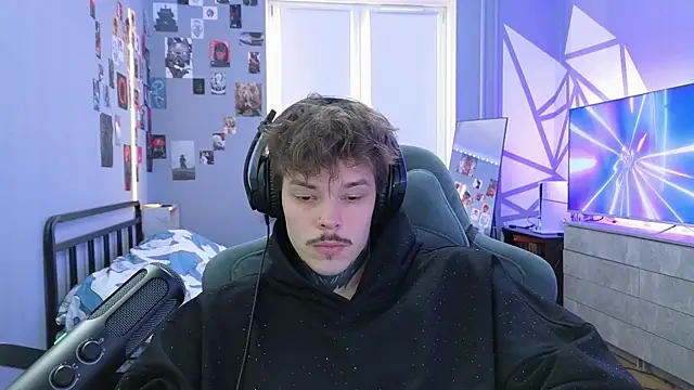 DENIS HERE online show from 4, 2, 2025