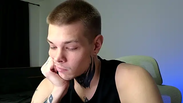 Snapshot of DENIS_HERE chatting on 25, 5, 2026 DENIS HERE online show from 25, 5, 2026