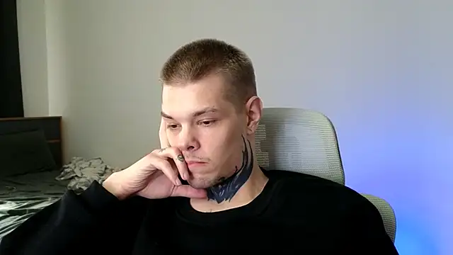 Snapshot of DENIS_HERE chatting on 26, 5, 2026 DENIS HERE online show from 26, 5, 2026