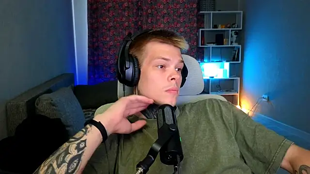 DENIS HERE online show from 8, 8, 2026