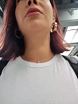 scarlett moore online show from 29, 10, 2025