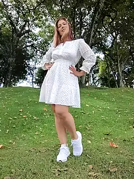 Snapshot of scarlett_moore chatting on 4, 2, 2026 scarlett moore online show from 4, 2, 2026