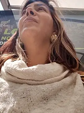 Snapshot of scarlett_moore chatting on 2, 3, 2026 scarlett moore online show from 2, 3, 2026