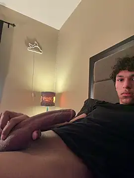 Skinnyywithbigdick online show from 14, 5, 2026