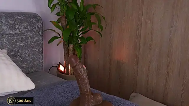 Snapshot of katie_cruz chatting on 19, 10, 2025 katie cruz online show from 19, 10, 2025