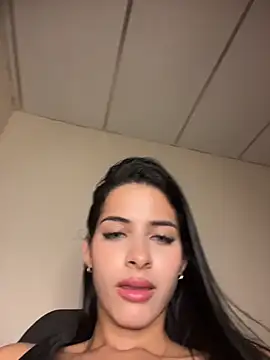 violetta-brown1 online show from 11, 4, 2026