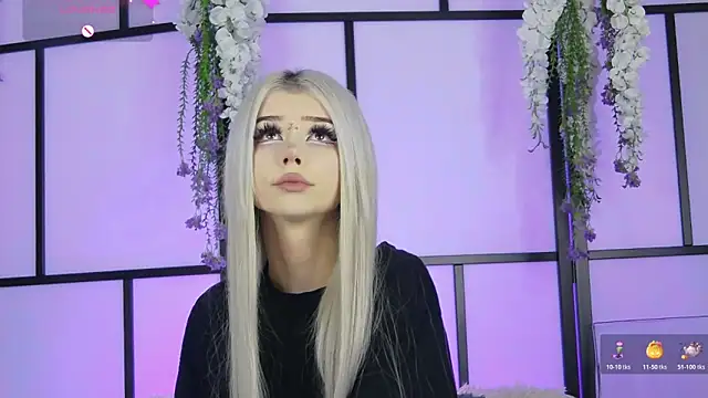 Snapshot of Xenomy chatting on 10, 11, 2025 Xenomy online show from 10, 11, 2025