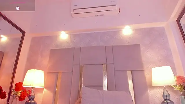 Camilaa Sanchez  online show from 10, 2, 2025