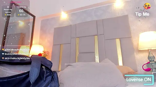 Camilaa Sanchez  online show from 2, 3, 2025