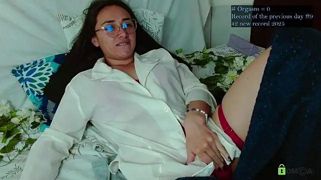 Snapshot of Hot_Candy_ chatting on 16, 2, 2026 Hot Candy online show from 16, 2, 2026