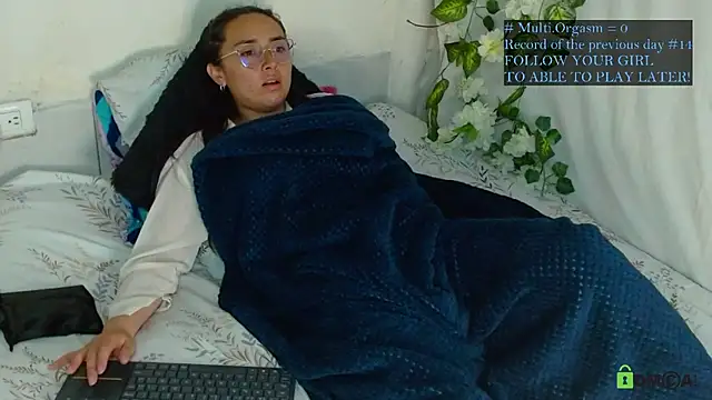 Hot Candy  online show from 23, 4, 2026